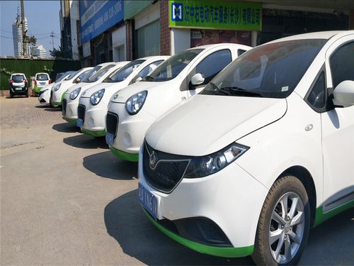 長(zhǎng)沙岳麓區(qū)電動(dòng)汽車租賃指南 左中右租車服務(wù)、聯(lián)系方式與駕駛安全須知